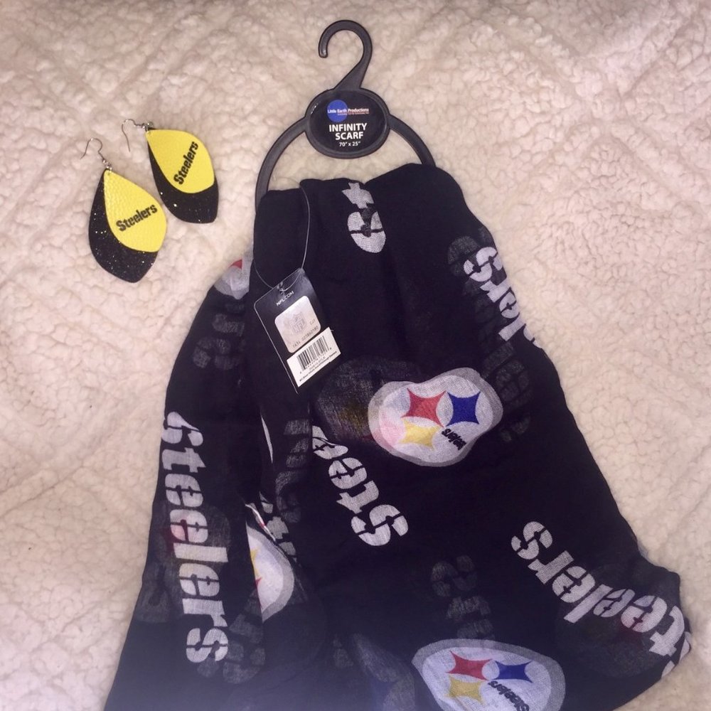 Pittsburgh Steelers Infinity Scarf and Earrings